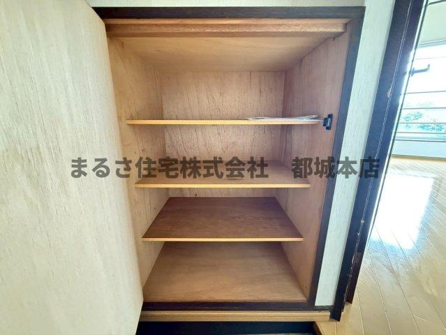 ロワイヤルヒルズ「水道料込み」の収納