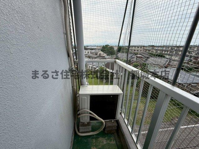 ロワイヤルヒルズ「水道料込み」のバルコニー