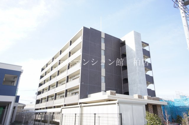 アルコ・イーリスの外観