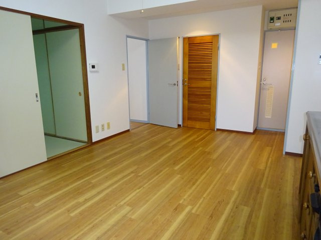 T’s garden篠崎(旧コスモリード篠崎駅前)の居間・リビング