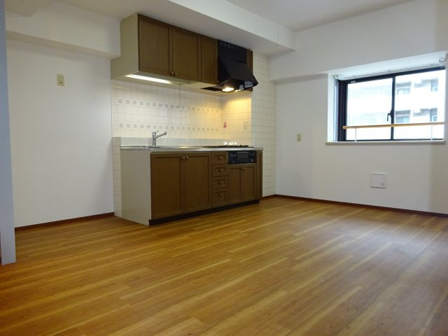 T’s garden篠崎(旧コスモリード篠崎駅前)の居間・リビング