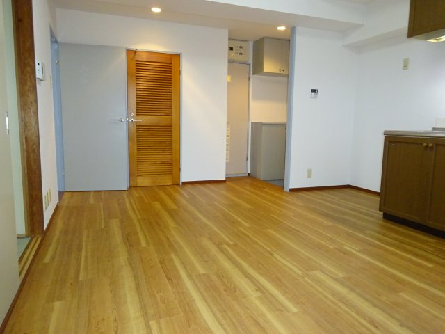 T’s garden篠崎(旧コスモリード篠崎駅前)の居間・リビング