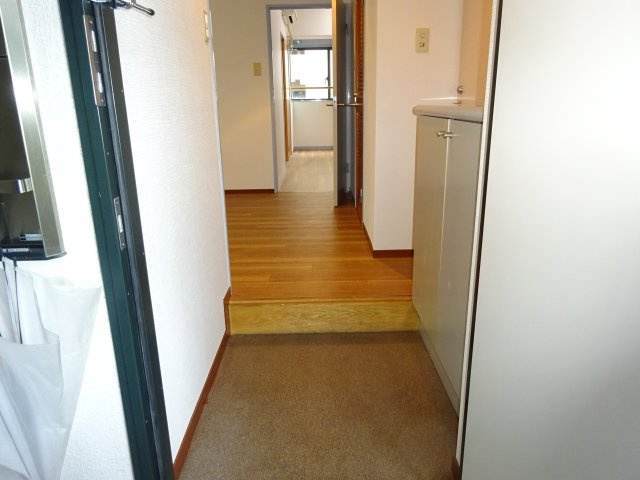 T’s garden篠崎(旧コスモリード篠崎駅前)の玄関