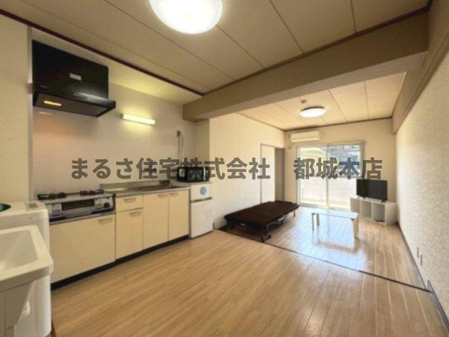 コウガマンションⅡの居間・リビング