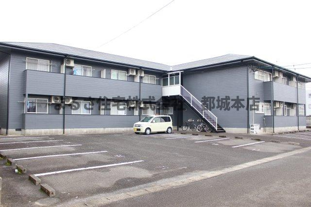 クレス中村の駐車場