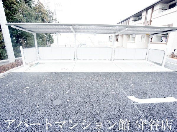 ビレッジヒルⅦの駐車場