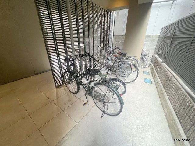 サウス・サン 仲介手数料無料の駐車場
