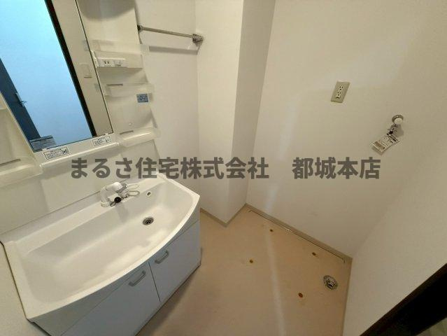 Finest Hillの洗面所|103の写真です。