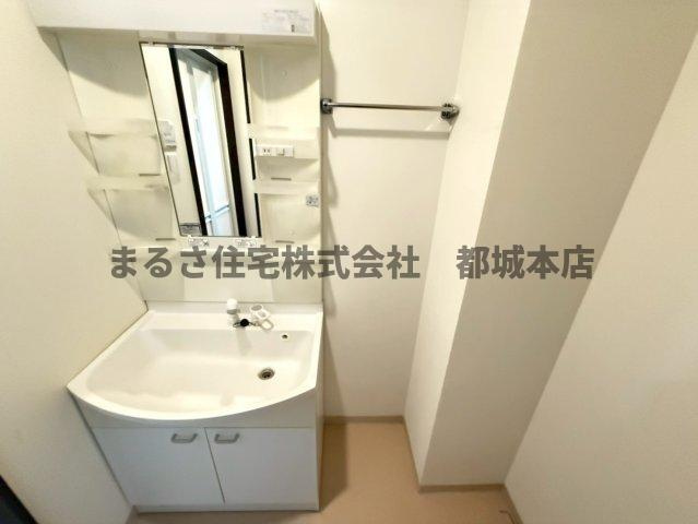 Finest Hillの独立洗面台