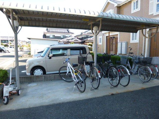 プロムナードのその他共用部分|自転車置き場