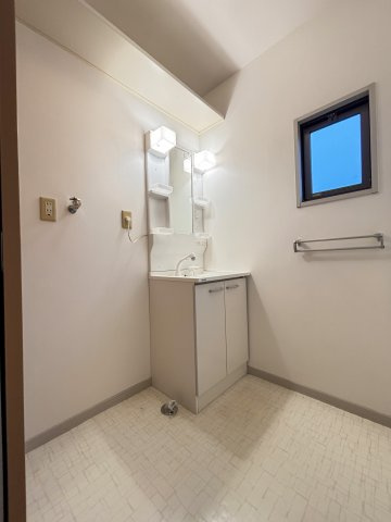 ファミーユ中野A棟の洗面所