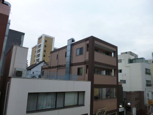 石山ビルの展望