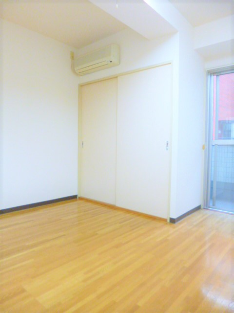 石山ビルの収納