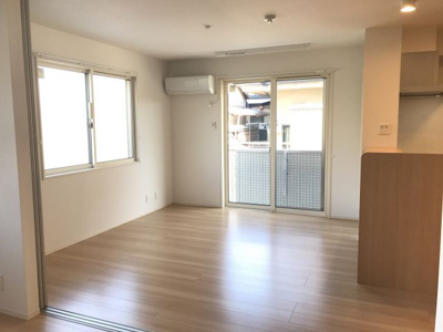 【居間・リビング】 | WISTERIA　PLACE　E・B・R | WISTERIA PLACE E・B・R（ウィステリアプレイス イービーアール）