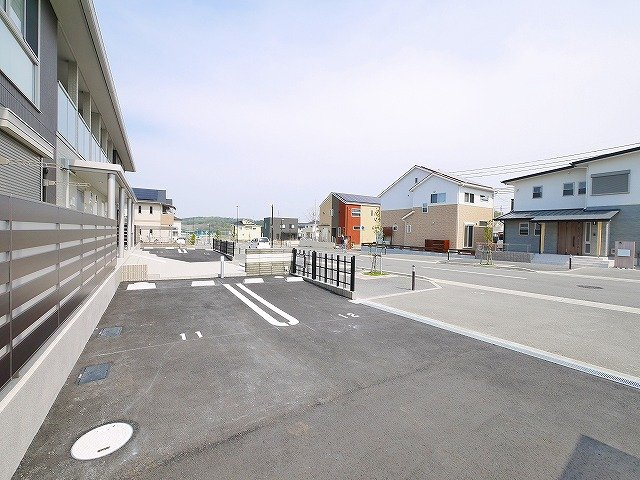 カスティ　グイードの駐車場|駐車場完備です