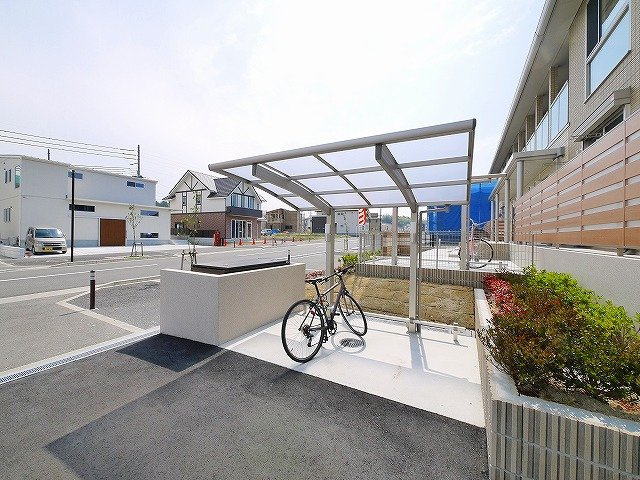 カスティ　グイードのその他共用部分|屋根付きの駐輪場です