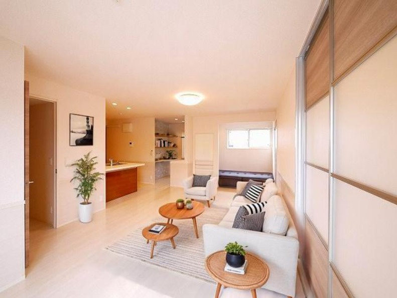 カスティ　グイードの居間・リビング|CGで家具等を配置したもので家具等は含まれません