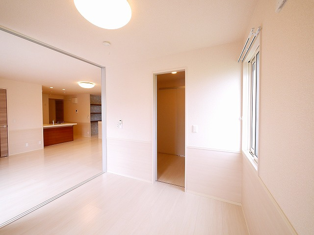 カスティ　グイードの寝室|開放的な寝室です