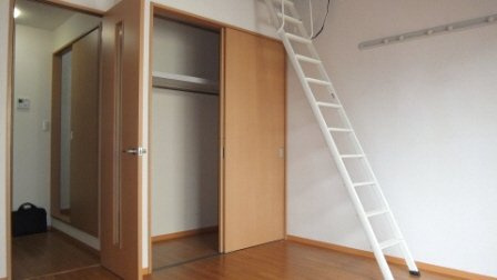 シルフハイムの寝室|フローリング綺麗です