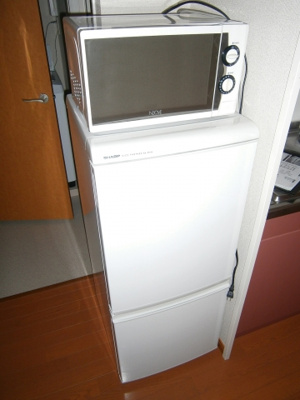 【設備】 | シャトーA | 冷蔵庫＆電子レンジ