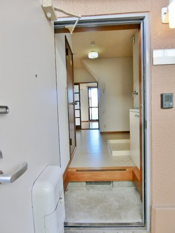 コーポクエールⅡの玄関