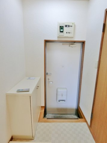 コーポクエールⅡの玄関