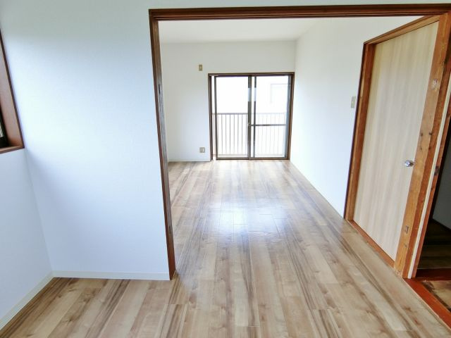 茂原市本納の居間・リビング