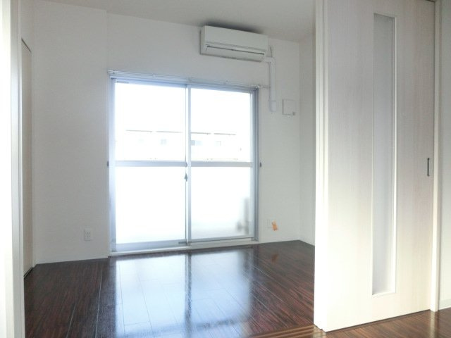 大阪市淀川区十三東１丁目の賃貸マンションの寝室