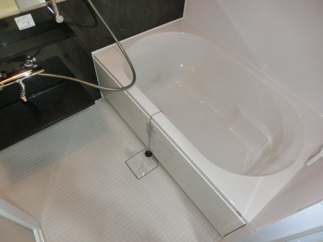 大阪市淀川区十三東１丁目の賃貸マンションの浴室