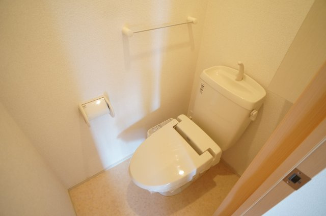 【トイレ】 | レジデンス藤原台 | 清潔感のあるトイレです
