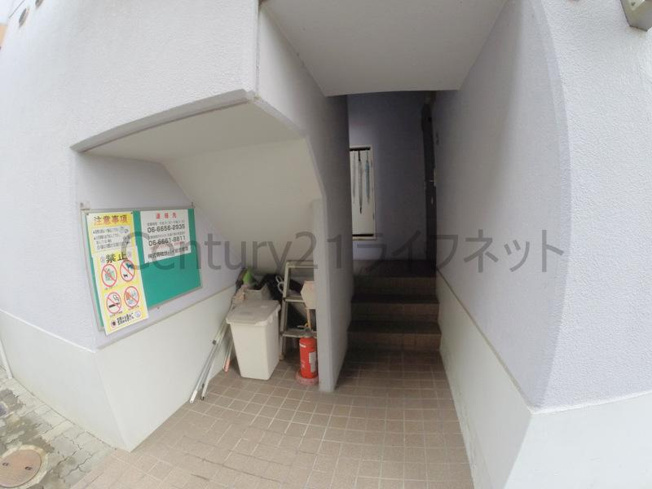 【エントランス】 | メゾンドリュウ桃園