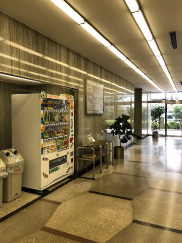 朝日ビルヂングのロビー