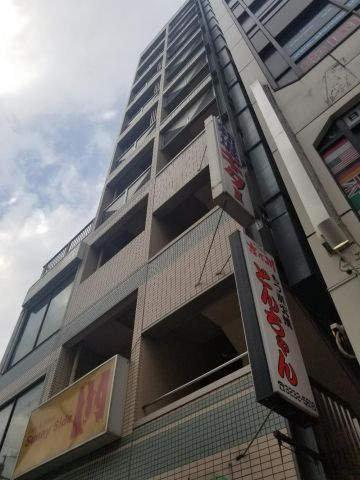 RICOSビルの外観