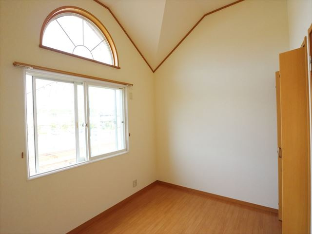 シャレー輝き　弐番館の居間・リビング