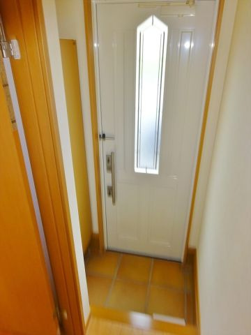 シャレー輝き　弐番館の玄関