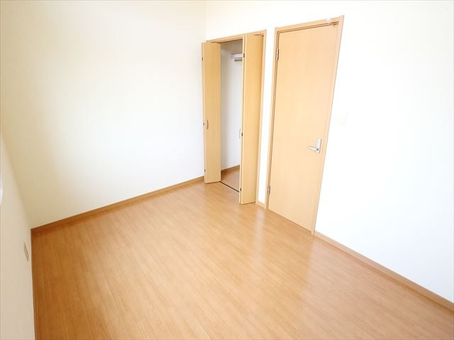 シャレー輝き　弐番館の居間・リビング