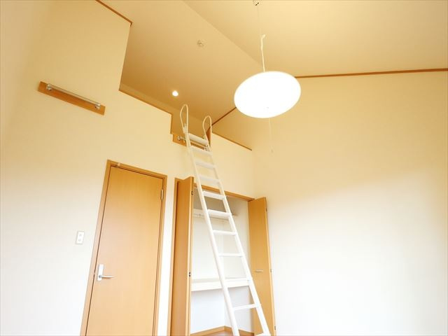 カーサマルナの内装|広めのロフトで収納力あり！