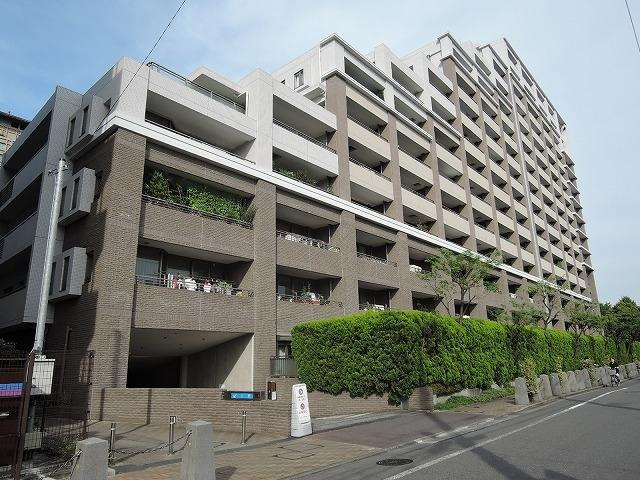 グランアルト加賀の外観
