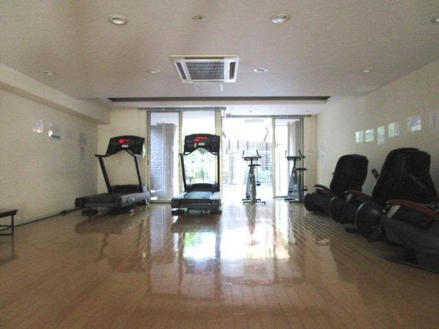 グランアルト加賀のその他共用部分|フィットネススタジオ