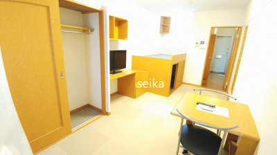 【居間・リビング】 | スペィシア | 造り付ベットタイプのお部屋です