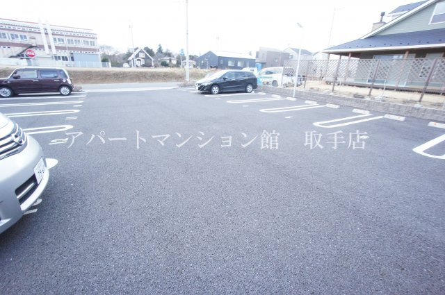 フォンテーヌＡの駐車場