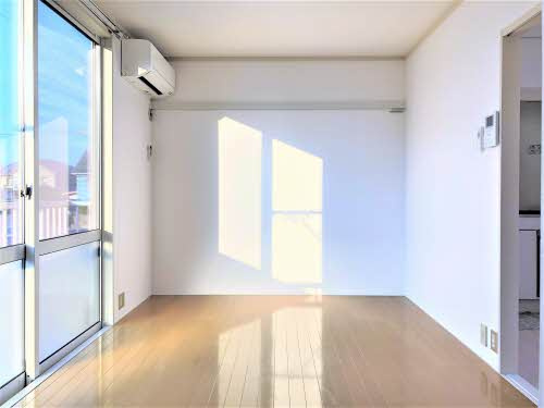 フレグランスレイC　の居間・リビング