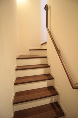 【その他共用部分】 | Casa Pino Bug | 階段