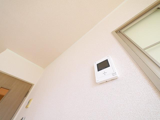 シェルゼファーのセキュリティ|モニター付きインターホーン