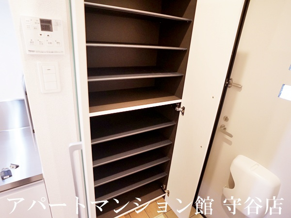 クローバーの収納