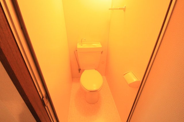 Ｊ’ｓコートマンダラ(近畿大学一人暮らし)のトイレ