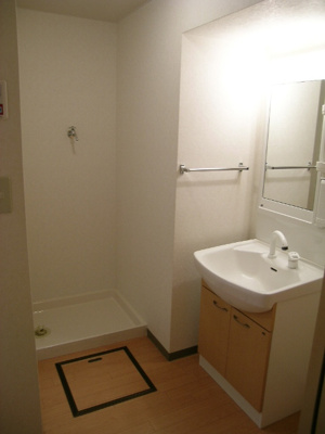 【洗面所】 | ロイヤルヒル岩松Ⅱ | 洗面室