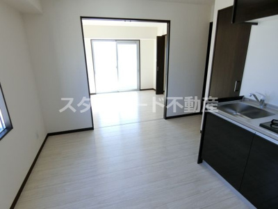 【キッチン】 | Luna crescente Tenjin Residence(ルナクレセント天神レジデンス)