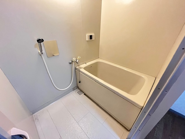 エレガントライフマンションの浴室