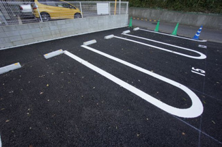 【駐車場】